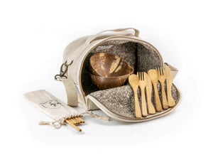 Kit pique nique petit sac isotherme naturel ouvert bols coco et couverts bambou