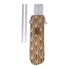 Load image into Gallery viewer, Pouch with 6 glass straws and 1 cleaning brush made in France